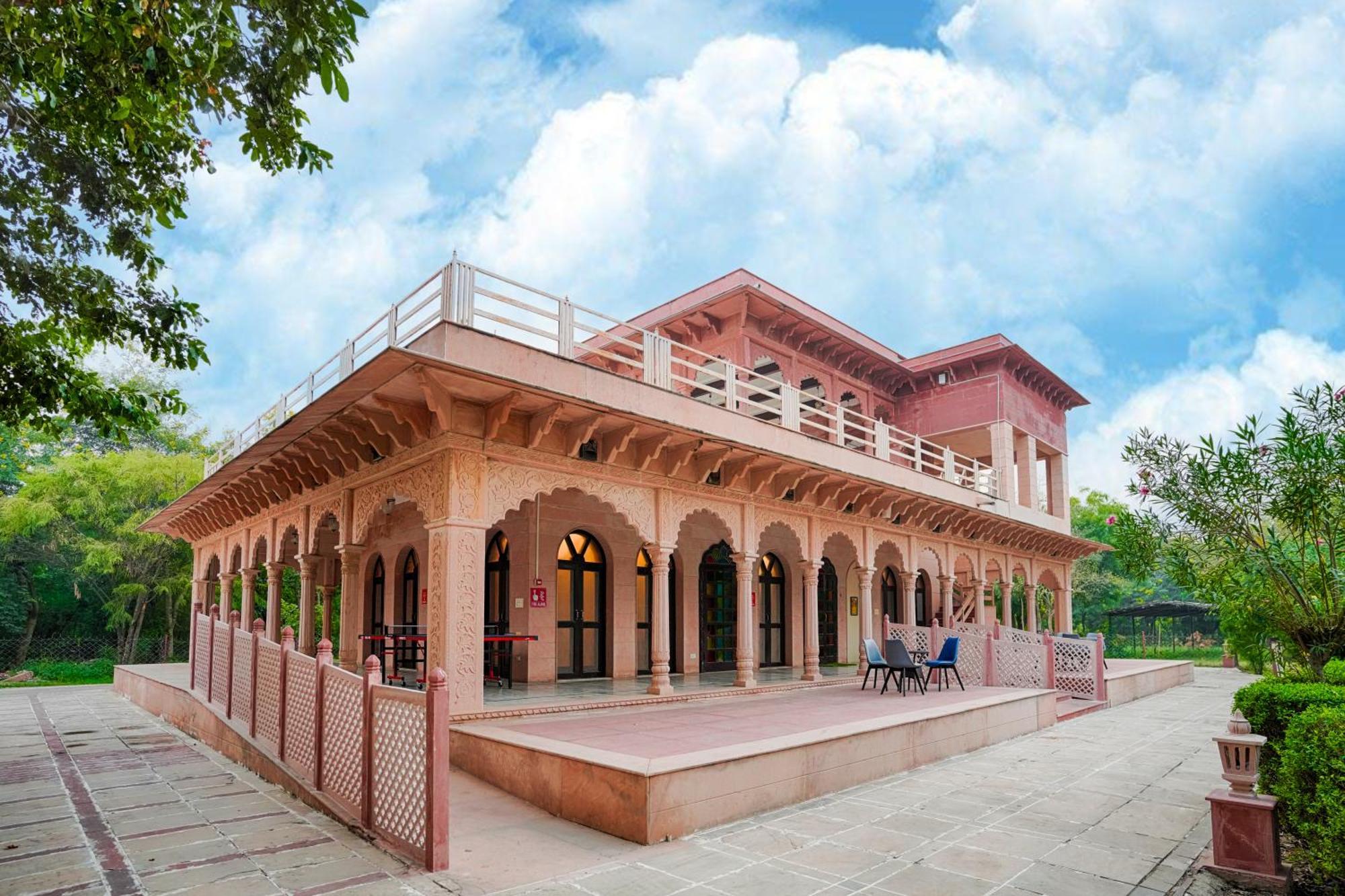 Club Mahindra Bharatpur Hotel Exterior foto